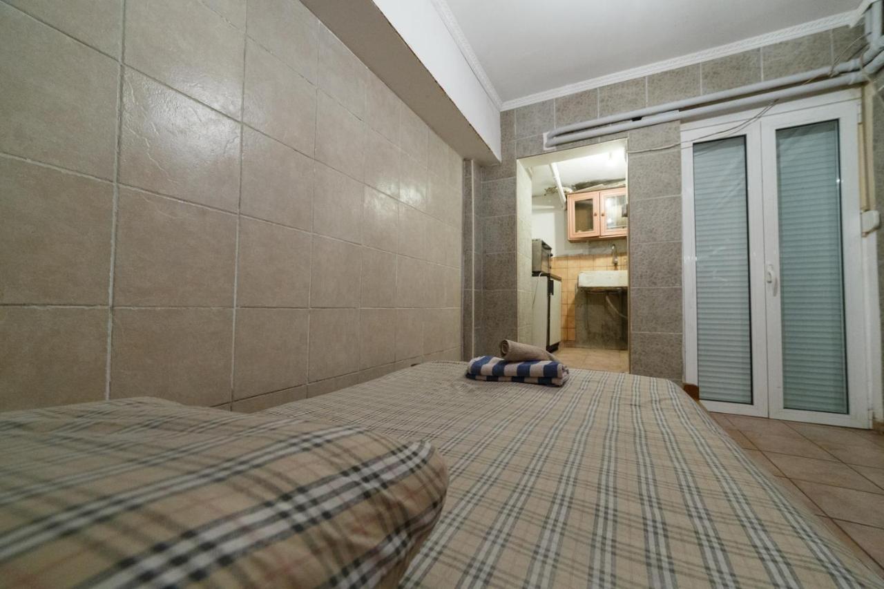 Ferienwohnung Private Flat For 2 Or 3 With Back Yard Near Exarhia Square And Archaelogical Museum Athen Exterior foto