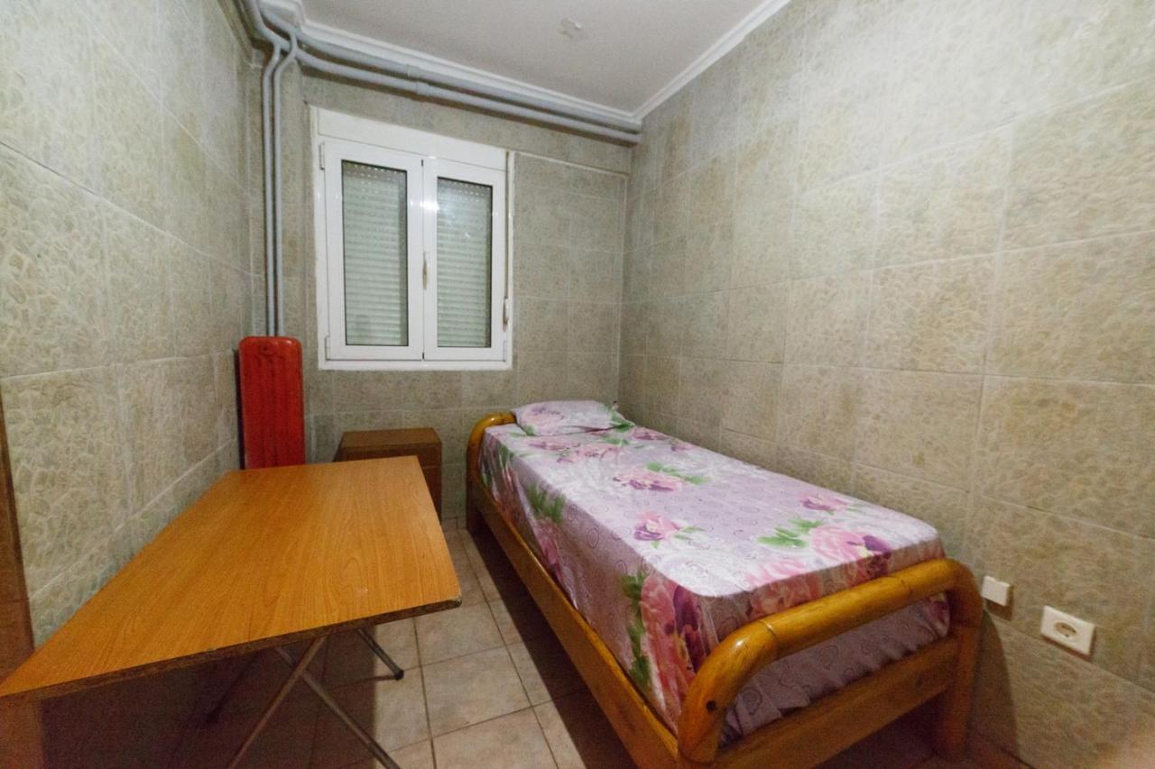 Ferienwohnung Private Flat For 2 Or 3 With Back Yard Near Exarhia Square And Archaelogical Museum Athen Exterior foto