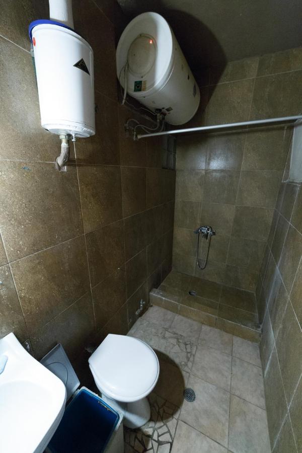 Ferienwohnung Private Flat For 2 Or 3 With Back Yard Near Exarhia Square And Archaelogical Museum Athen Exterior foto